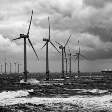OffShore wind and LNG Зелена енергетика зберегла для Євросоюзу понад 50 мільярдів євро у 2025 році