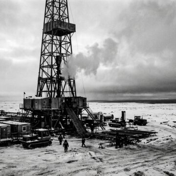 Arctic_oil_drilling_rig_1 Норвегія продовжить видобуток нафти та газу в Арктиці попри заклики Євросоюзу до мораторію